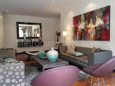 Apartamento de 3 alcobas en venta en Los Rosales, Bogotá, 210 m² · foto 2 de 17