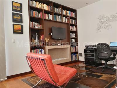 Apartamento de 3 alcobas en venta en Los Rosales, Bogotá, 210 m² · foto 4 de 17