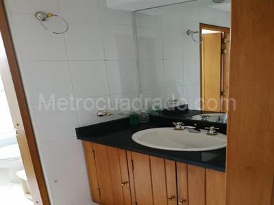 Apartamento en venta en Chico Navarra, Bogotá · foto 6 de 10