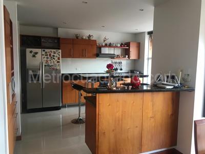 Apartamento en venta en Santa Barbara Occidental, Bogotá · foto 4 de 14