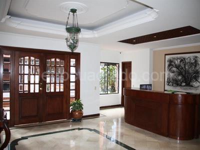 Apartamento de 3 alcobas en venta en San Patricio, Bogotá, 273 m² · foto 15 de 16