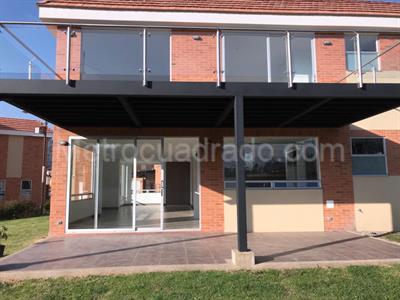 Casa de 4 alcobas en venta en Alcaparros, Cajicá, 254 m² · foto 3 de 12