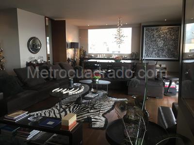 Apartamento de 4 alcobas en venta en Los Rosales, Bogotá, 450 m² · foto 3 de 8