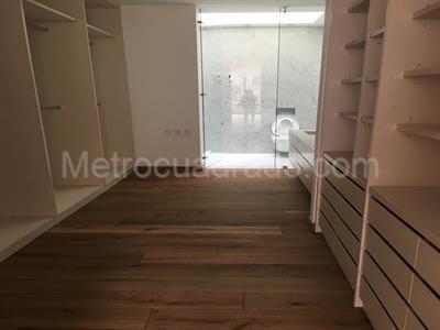 Apartamento de 3 alcobas en venta en La Cabrera, Bogotá, 570 m² · foto 10 de 16