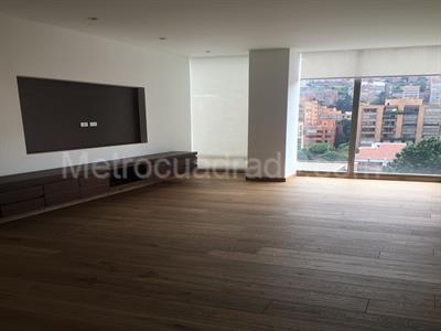 Apartamento de 3 alcobas en venta en La Cabrera, Bogotá, 570 m² · foto 7 de 16