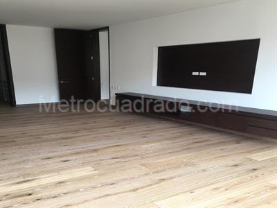 Apartamento de 3 alcobas en venta en La Cabrera, Bogotá, 570 m² · foto 8 de 16