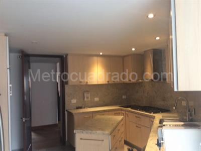 Apartamento de 3 alcobas en venta en Bosque Medina, Bogotá, 254 m² · foto 4 de 17