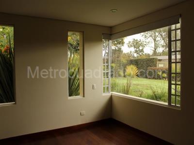 Casa de 4 alcobas en venta en San Simon, Bogotá, 425 m² · foto 2 de 18