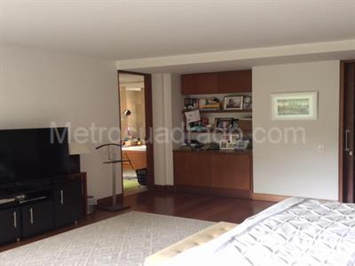 Apartamento de 3 alcobas en venta en Cerros De Los Alpes, Bogotá, 348 m² · foto 9 de 20