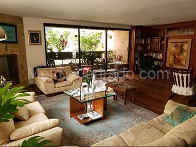 Apartamento de 4 alcobas en venta en La Cabrera, Bogotá, 320 m² · foto 2 de 16