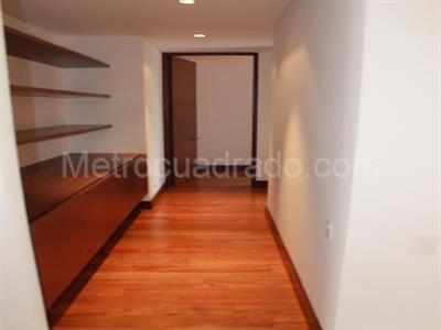 Apartamento en venta en Los Rosales, Bogotá · foto 7 de 19