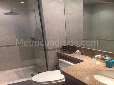 Apartamento de 4 alcobas en venta en Balcones De Lindaraja, Bogotá, 192 m² · foto 11 de 20