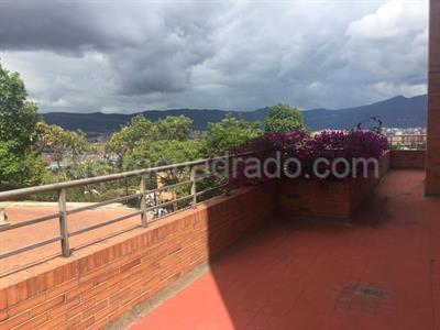 Apartamento de 4 alcobas en venta en Balcones De Lindaraja, Bogotá, 192 m² · foto 15 de 20