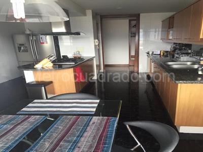 Apartamento de 4 alcobas en venta en Balcones De Lindaraja, Bogotá, 192 m² · foto 8 de 20