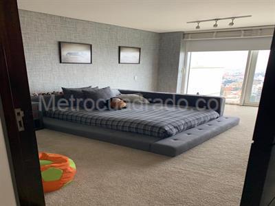 Apartamento de 4 alcobas en venta en Peñas Blancas, Bogotá, 553 m² · foto 4 de 17