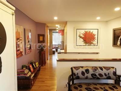 Apartamento de 3 alcobas en venta en El Refugio, Bogotá, 205 m² · foto 2 de 5