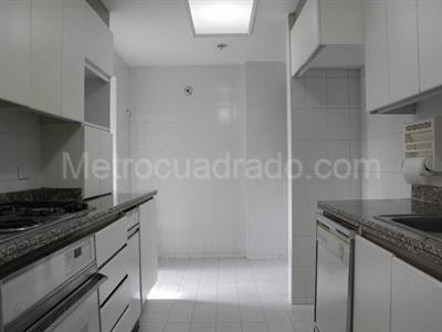 Apartamento en venta en Rosales, Bogotá · foto 2 de 15