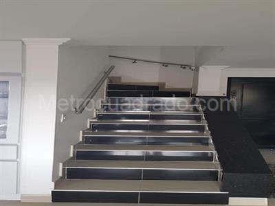 Apartamento en venta en Contador, Bogotá · foto 3 de 8