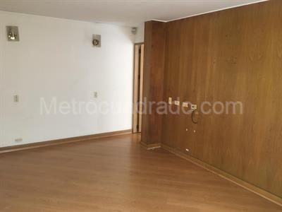 Apartamento de 3 alcobas en venta en La Carolina, Bogotá, 180 m² · foto 18 de 18