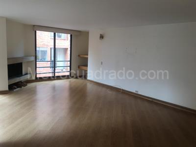 Apartamento de 3 alcobas en venta en La Carolina, Bogotá, 180 m² · foto 3 de 18