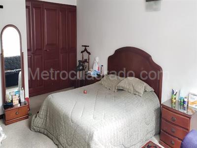 Apartamento de 5 alcobas en venta en Chapinero, Bogotá, 223 m² · foto 11 de 16