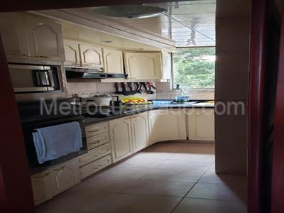 Apartamento de 5 alcobas en venta en Chapinero, Bogotá, 223 m² · foto 15 de 16