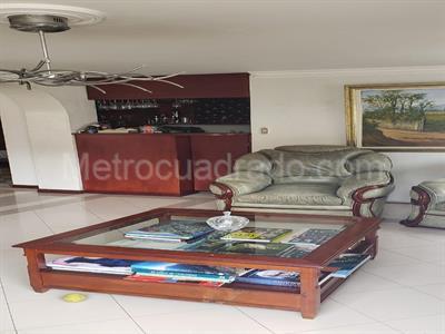 Apartamento de 5 alcobas en venta en Chapinero, Bogotá, 223 m² · foto 3 de 16