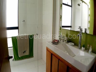 Apartamento de 3 alcobas en venta en Chico Navarra, Bogotá, 241 m² · foto 11 de 13