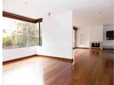Apartamento de 3 alcobas en venta en Los Rosales, Bogotá, 190 m² · foto 4 de 8