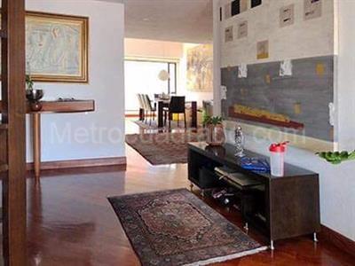 Apartamento de 2 alcobas en venta en Los Rosales, Bogotá, 200 m² · foto 9 de 18