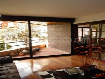 Apartamento de 3 alcobas en venta en Los Rosales, Bogotá, 231 m² · foto 10 de 11