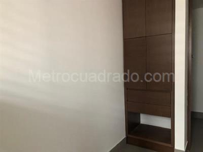 Apartamento en venta en Los Rosales, Bogotá · foto 8 de 19