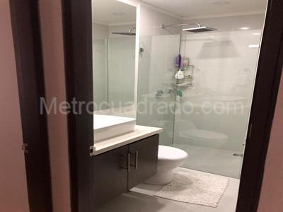 Apartamento de 3 alcobas en venta en Altos De Cabrera, Bogotá, 159 m² · foto 17 de 19