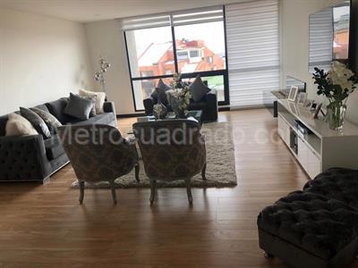 Apartamento de 3 alcobas en venta en Altos De Cabrera, Bogotá, 159 m² · foto 4 de 19