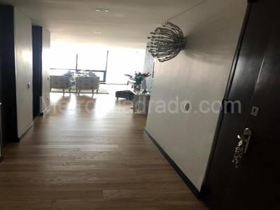 Apartamento de 3 alcobas en venta en Altos De Cabrera, Bogotá, 159 m² · foto 6 de 19