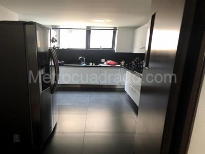 Apartamento de 3 alcobas en venta en Altos De Cabrera, Bogotá, 159 m² · foto 14 de 19