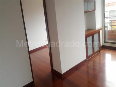 Apartamento de 4 alcobas en venta en Santa Barbara Occidental, Bogotá, 210 m² · foto 10 de 20