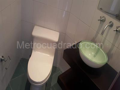 Apartamento de 4 alcobas en venta en Santa Barbara Occidental, Bogotá, 210 m² · foto 8 de 20