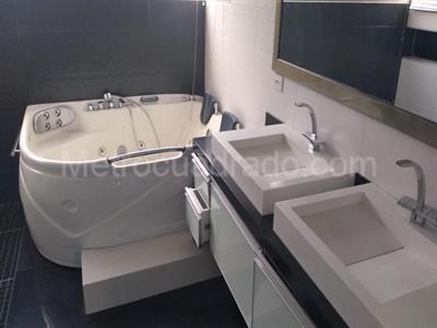Casa de 5 alcobas en venta en San Simon, Bogotá, 321 m² · foto 12 de 17