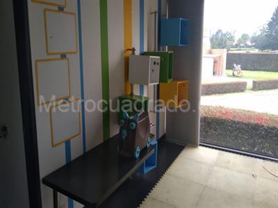 Casa de 5 alcobas en venta en San Simon, Bogotá, 321 m² · foto 8 de 17