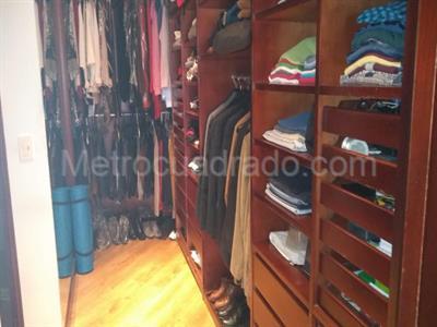 Apartamento de 3 alcobas en venta en Los Rosales, Bogotá, 209 m² · foto 6 de 18