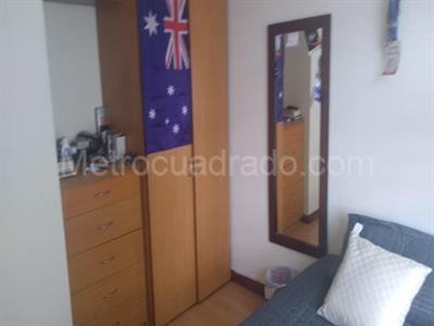 Apartamento de 3 alcobas en venta en Salitre, Bogotá, 79 m² · foto 2 de 16