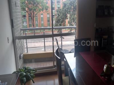 Apartamento de 3 alcobas en venta en Salitre, Bogotá, 79 m² · foto 3 de 16