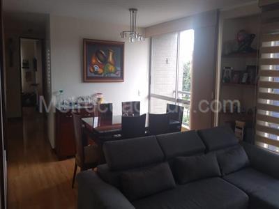 Apartamento de 3 alcobas en venta en Salitre, Bogotá, 79 m² · foto 8 de 16
