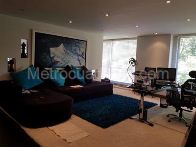 Apartamento de 3 alcobas en venta en Chico Navarra, Bogotá, 330 m² · foto 12 de 20