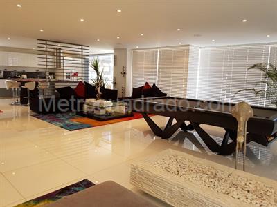 Apartamento de 3 alcobas en venta en Chico Navarra, Bogotá, 330 m² · foto 17 de 20