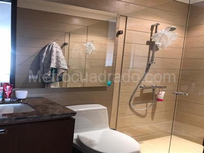 Apartamento de 3 alcobas en venta en El Refugio, Bogotá, 189 m² · foto 9 de 9