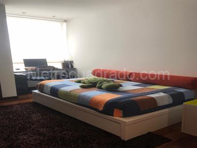 Apartamento de 3 alcobas en venta en El Refugio, Bogotá, 189 m² · foto 7 de 9