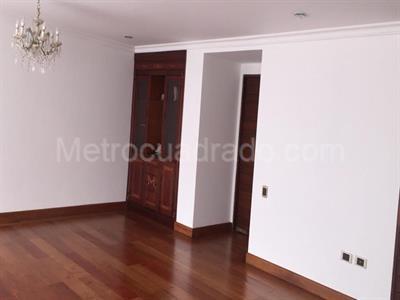 Apartamento de 3 alcobas en venta en La Carolina, Bogotá, 153 m² · foto 13 de 14