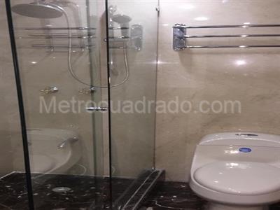 Apartamento de 3 alcobas en venta en La Carolina, Bogotá, 153 m² · foto 7 de 14
